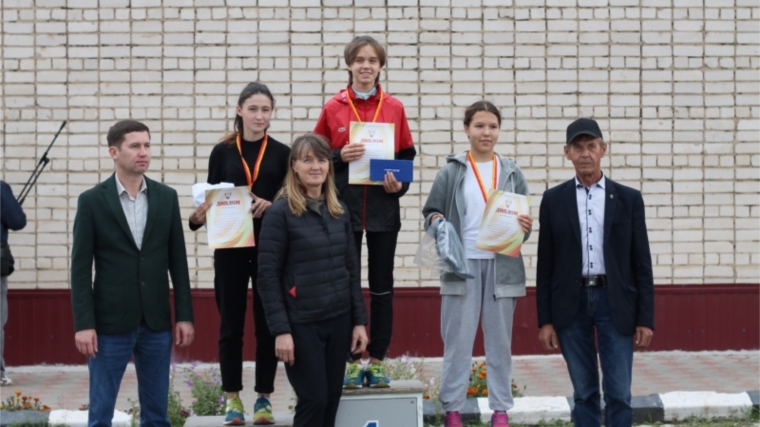Скороходы Чувашии разыграли призы олимпийской чемпионки Елены Николаевой